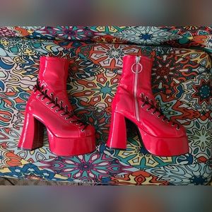 Horoscopez Dynamic Diva Platforms